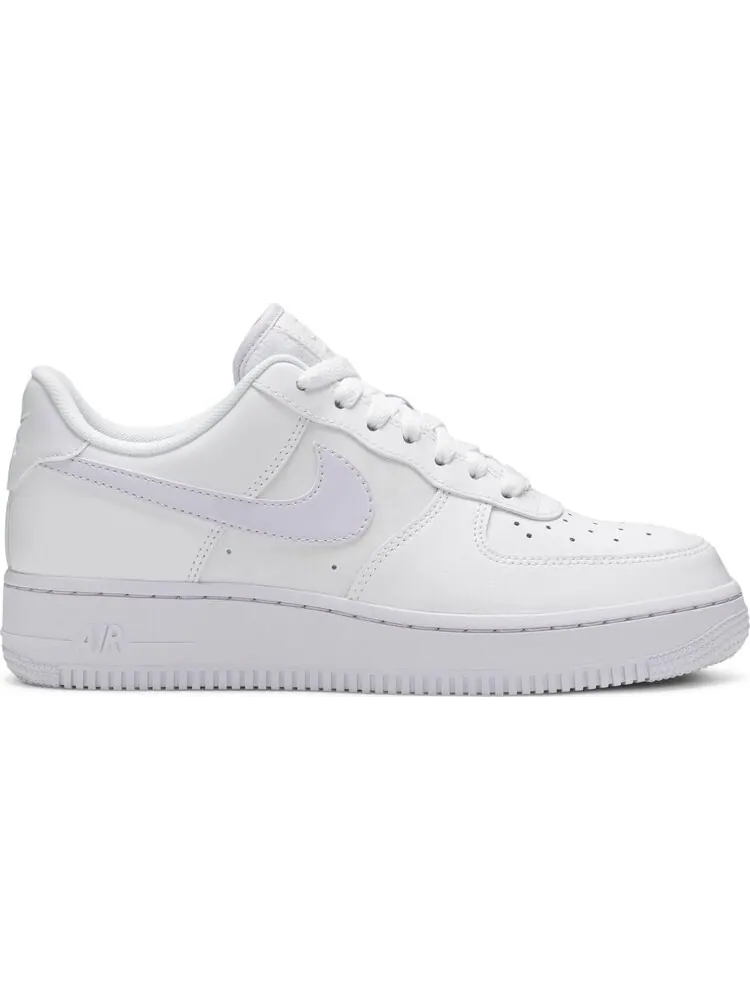 Кроссовки Nike Wmns Air Force 1 '07 'White Barely Grape' — изображение 1 из 8, белый