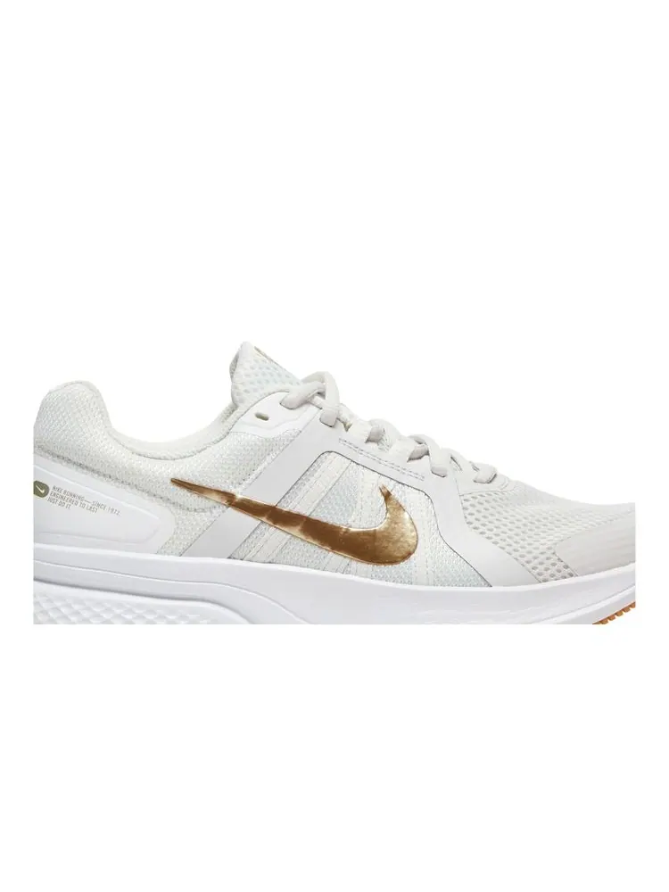 Кроссовки Wmns Run Swift 2 'Platinum Metallic Gold' — изображение 2 из 8