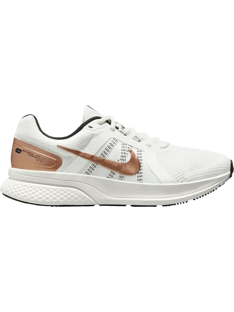 Кроссовки Nike Wmns Run Swift 2 'Sail Metallic Copper Coin' — изображение 1 из 1, белый