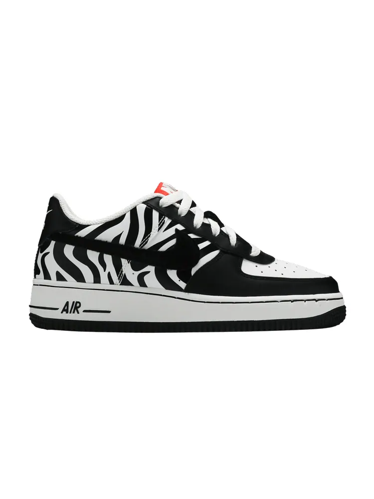 Кроссовки Nike Air Force 1 Low GS 'Zebra Print' — изображение 1 из 9, белый/черный