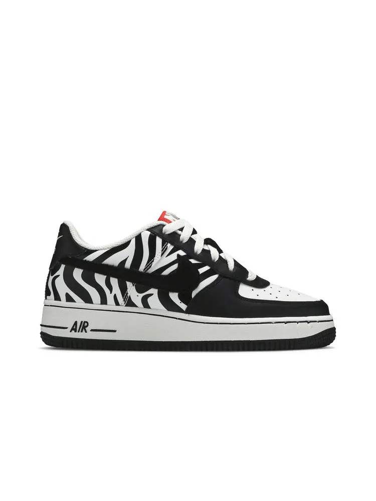 Кроссовки Nike Air Force 1 Low GS 'Zebra Print' — изображение 2 из 9, белый/черный