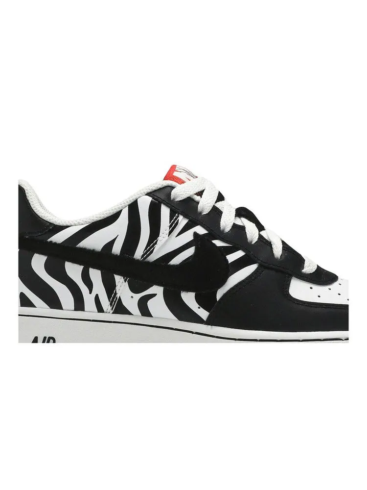 Кроссовки Nike Air Force 1 Low GS 'Zebra Print' — изображение 3 из 9, белый/черный