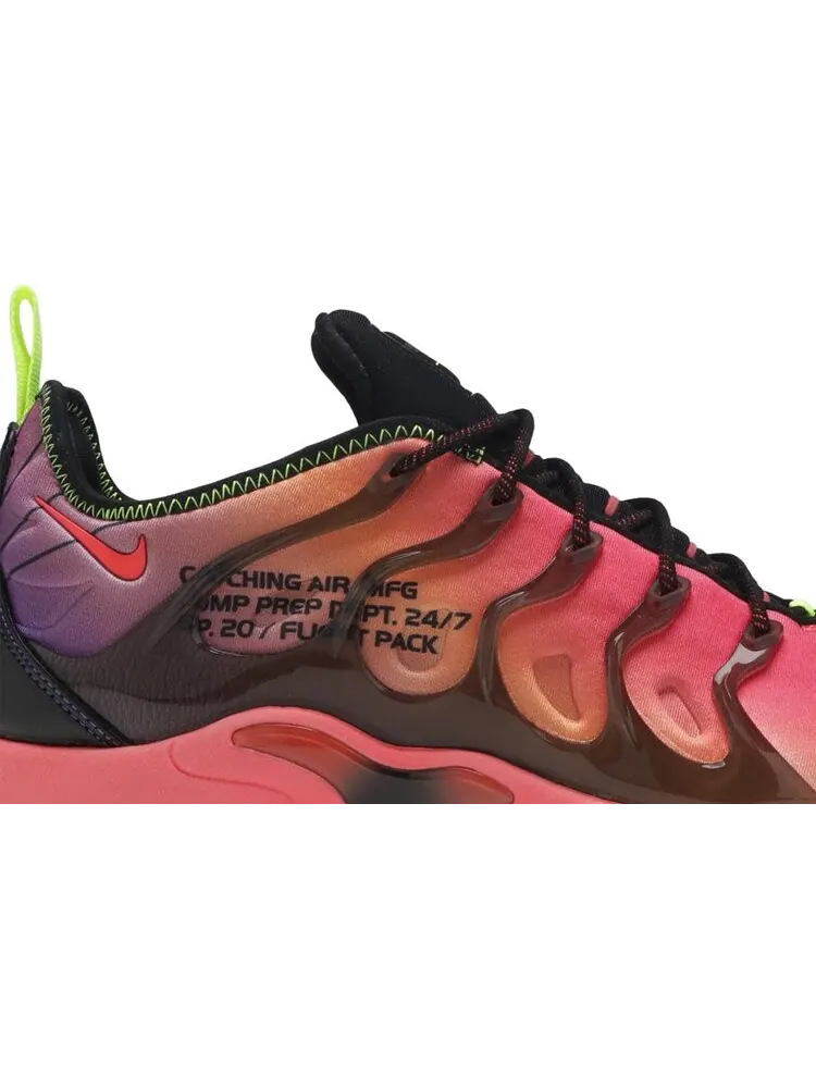 Кроссовки Nike Air VaporMax Plus 'Laser Crimson' — изображение 2 из 8, красный