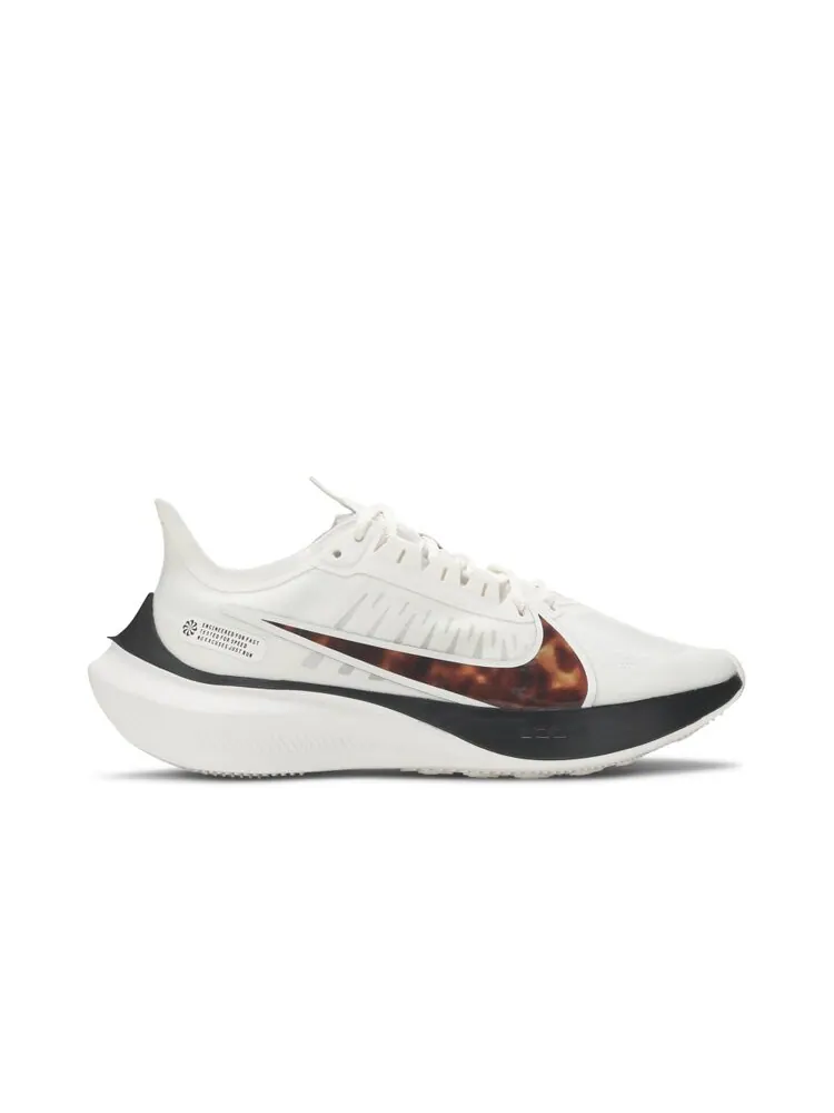 Кроссовки Nike Wmns Zoom Gravity — изображение 1 из 4, розовый
