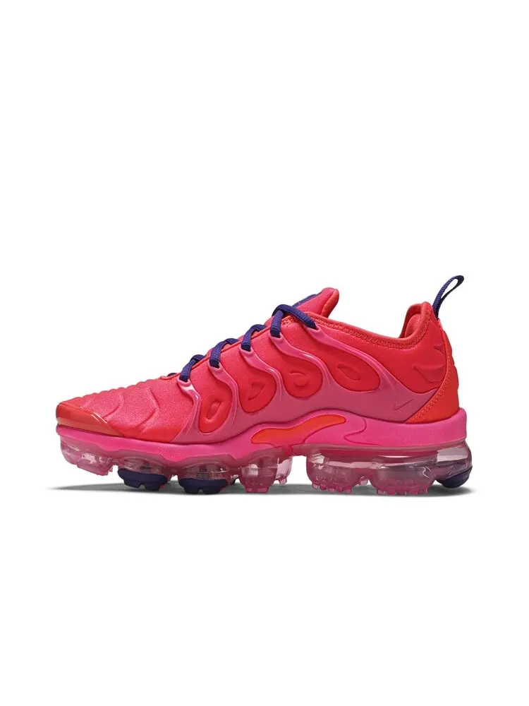 Кроссовки Nike Wmns Air VaporMax Plus — изображение 3 из 4, красный