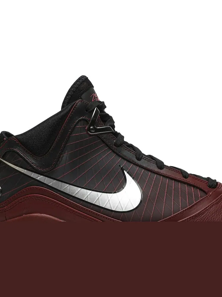 Кроссовки Nike Air Max LeBron 7 Retro QS 'Christmas' 2019 — изображение 2 из 7, красный