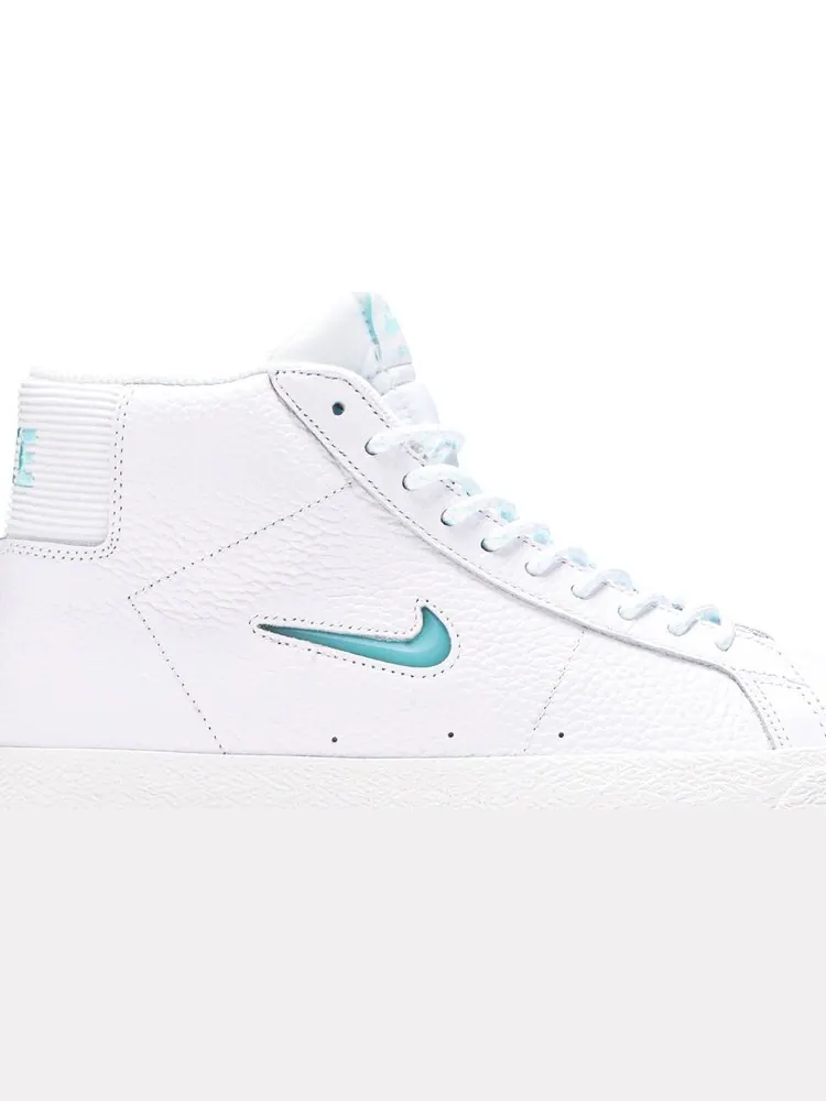 Кроссовки Nike Zoom Blazer Mid Premium SB 'White Glacier Ice Jewel' — изображение 2 из 8, белый
