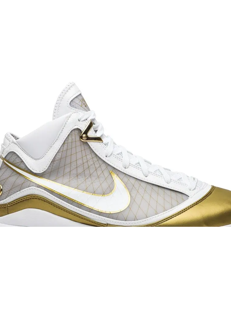 Кроссовки Nike Air Max LeBron 7 Retro QS 'China Moon' 2020 — изображение 2 из 8, золото