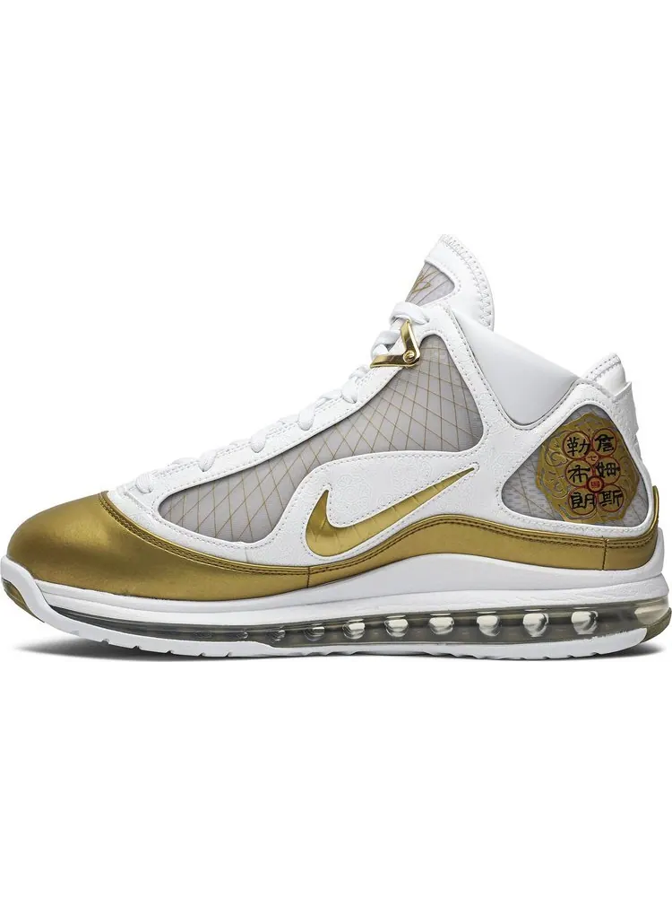 Кроссовки Nike Air Max LeBron 7 Retro QS 'China Moon' 2020 — изображение 3 из 8, золото