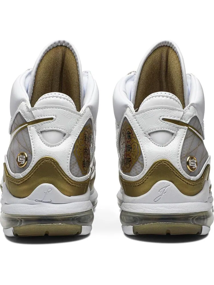 Кроссовки Nike Air Max LeBron 7 Retro QS 'China Moon' 2020 — изображение 6 из 8, золото