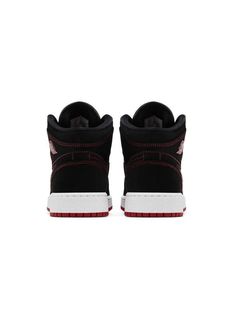 Кроссовки Air Jordan Air Jordan 1 Mid SE GS 'Fearless' — изображение 7 из 9, черный/красный