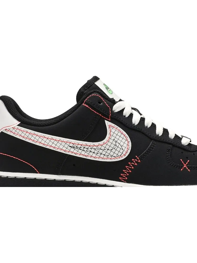 Кроссовки Nike Air Force 1 '07 LV8 'Exposed Stitching' — изображение 2 из 8, черный