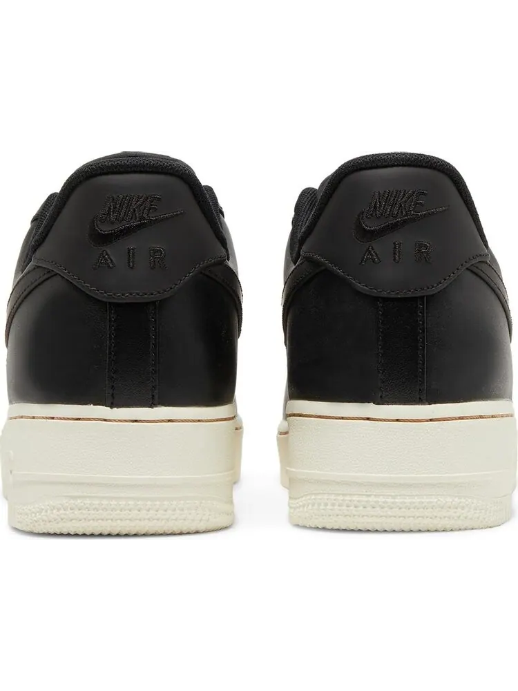 Кроссовки Nike Air Force 1 Premium 'Black Pack' — изображение 6 из 8, черный