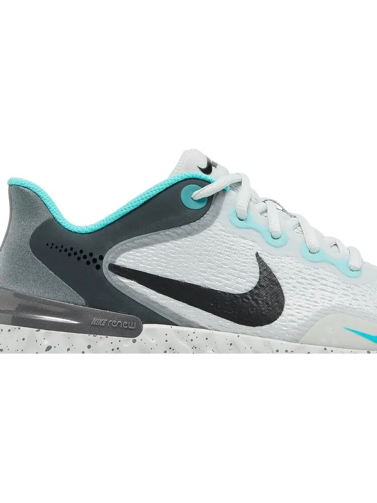 Кроссовки Nike Wmns Alpha Huarache Elite 3 Turf 'Photon Dust Dynamic Turquoise' — изображение 2 из 8, серый