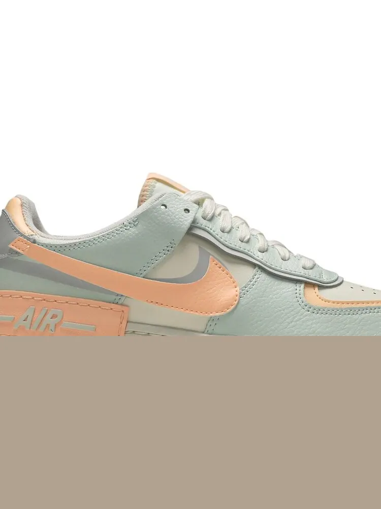 Кроссовки Nike Wmns Air Force 1 Shadow 'Barely Green Crimson Tint' — изображение 2 из 8, оранжевый