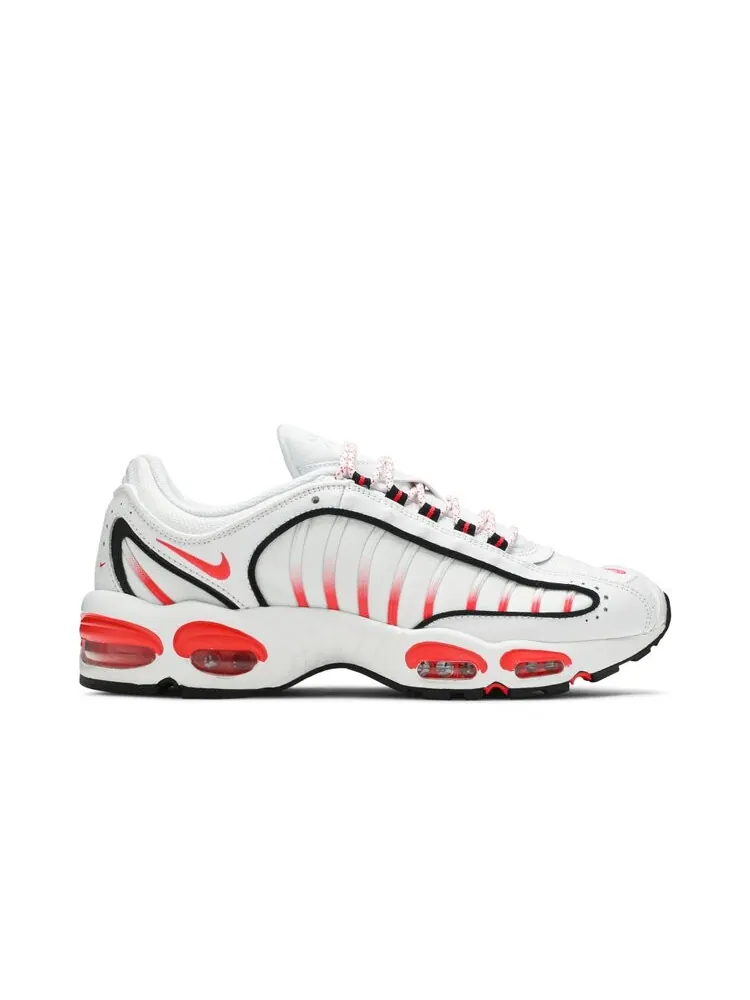 Кроссовки Nike Air Max Tailwind 4 SE — изображение 1 из 4, белый