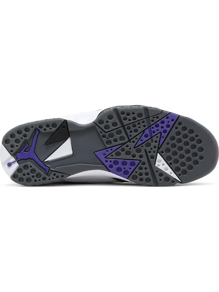 Кроссовки Air Jordan 7 Retro Flint 2021 — изображение 4 из 10, серый