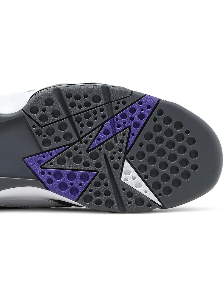 Кроссовки Air Jordan 7 Retro Flint 2021 — изображение 5 из 10, серый