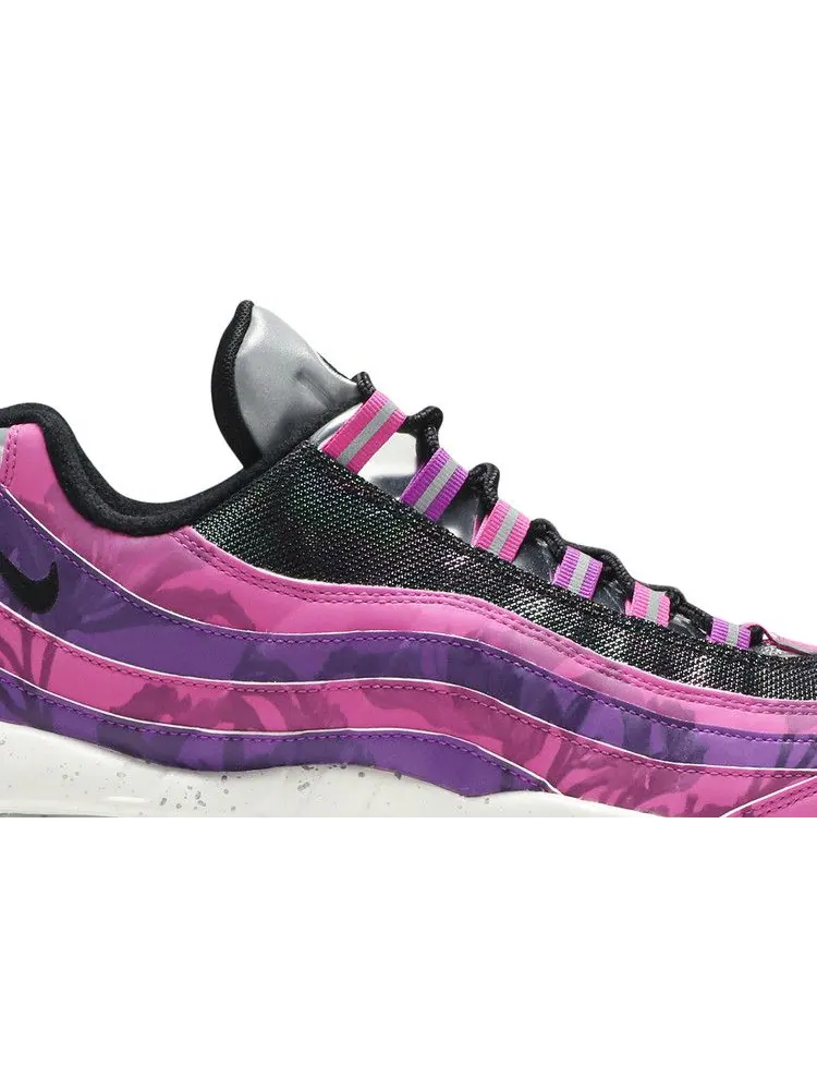 Кроссовки Nike Air Max 95 Premium 'Flame Powder' — изображение 3 из 9