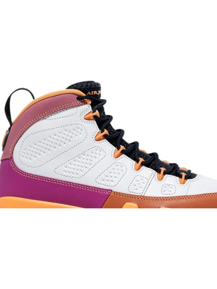 Кроссовки Wmns Air Jordan 9 Retro Change The World — изображение 2 из 10, белый