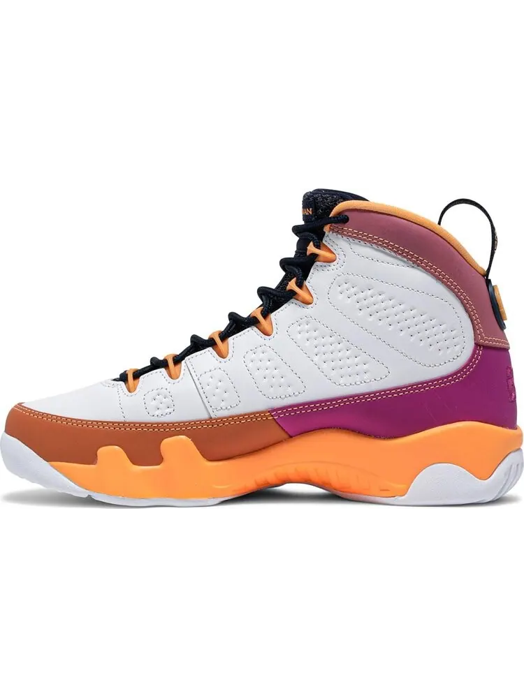 Кроссовки Wmns Air Jordan 9 Retro Change The World — изображение 3 из 10, белый