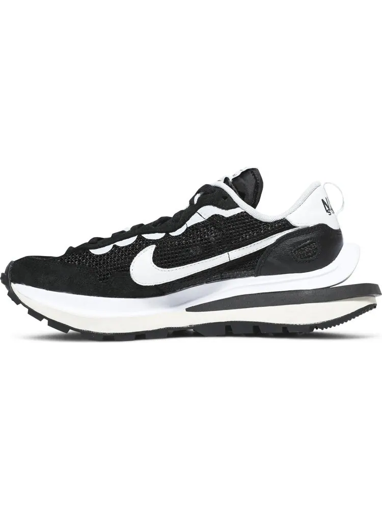 Кроссовки Nike sacai x VaporWaffle 'Black White' — изображение 3 из 8, черный
