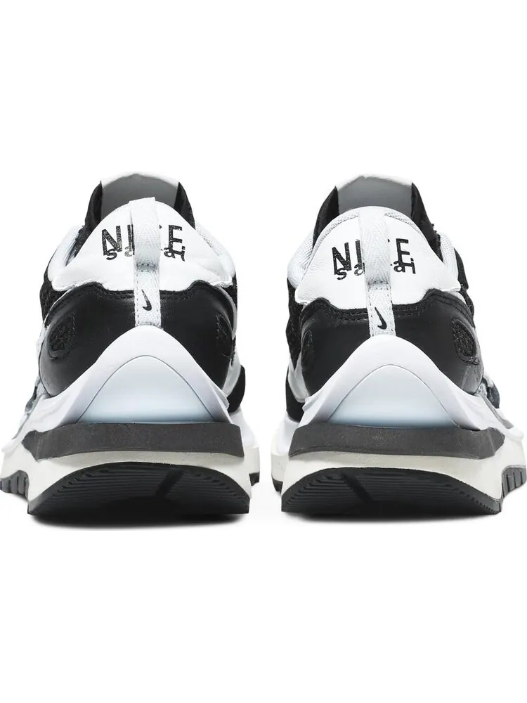 Кроссовки Nike sacai x VaporWaffle 'Black White' — изображение 6 из 8, черный