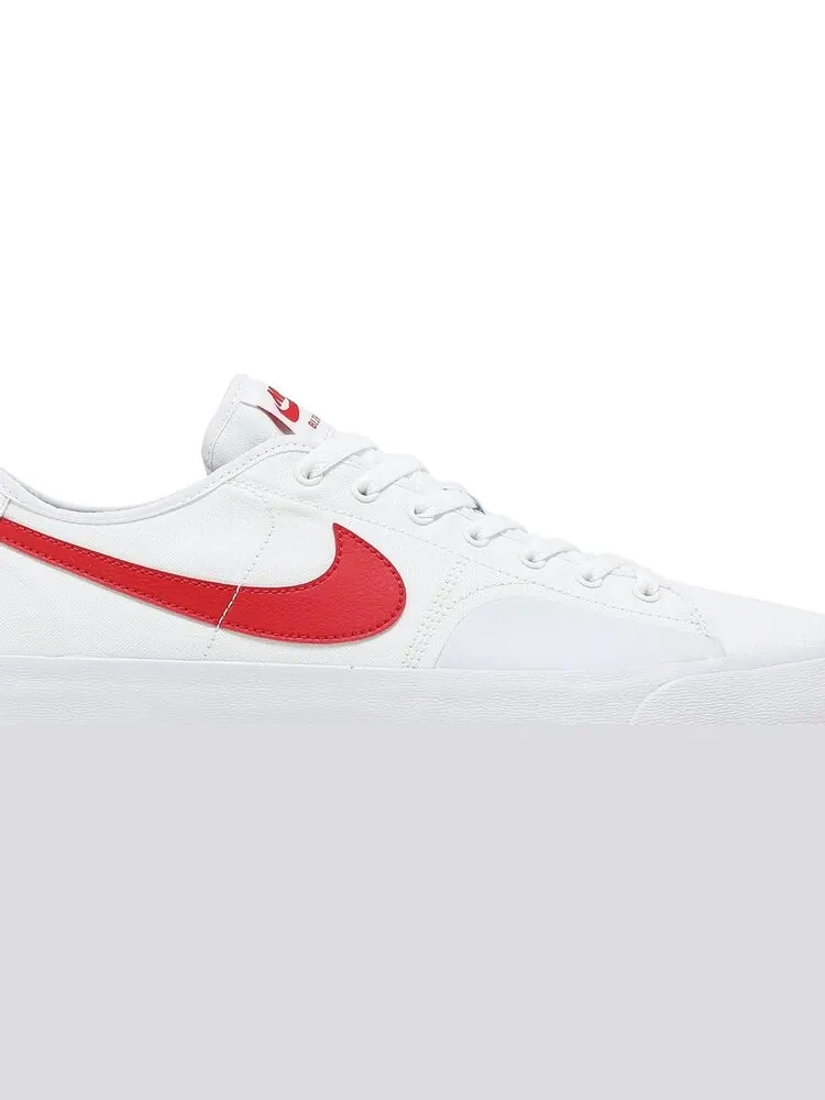Кроссовки Nike Blazer Court SB 'White University Red' — изображение 2 из 8, белый