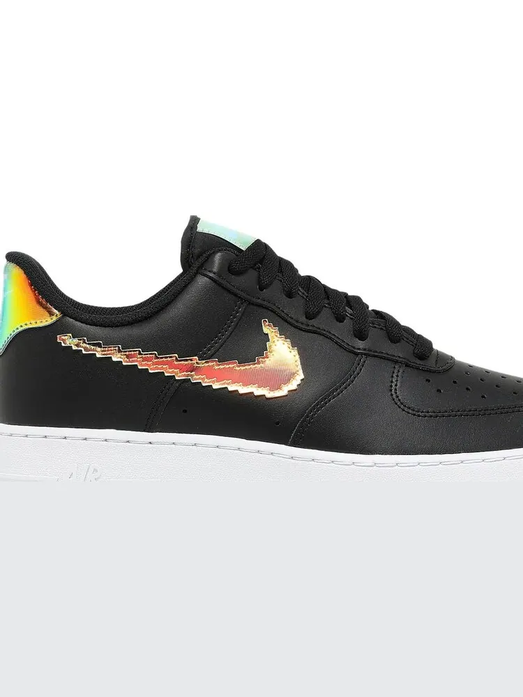 Кроссовки Nike Air Force 1 Low 'Iridescent Pixel - Black' — изображение 2 из 8, черный