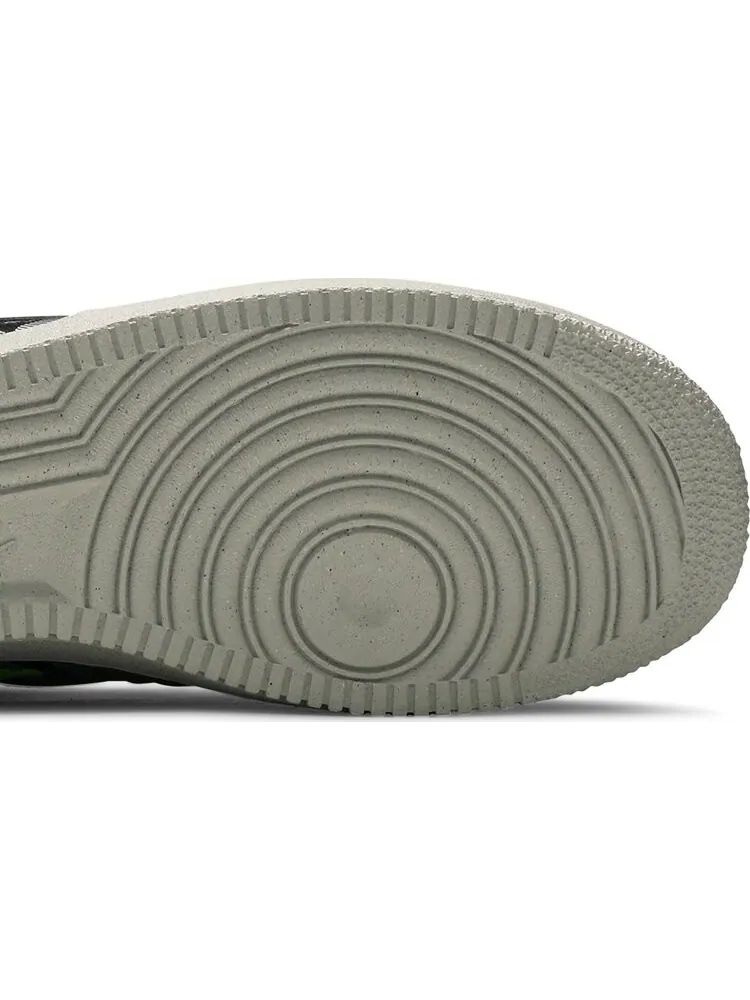 Кроссовки Nike Air Force 1 '07 LX 'Grey Camo' — изображение 5 из 8, серый