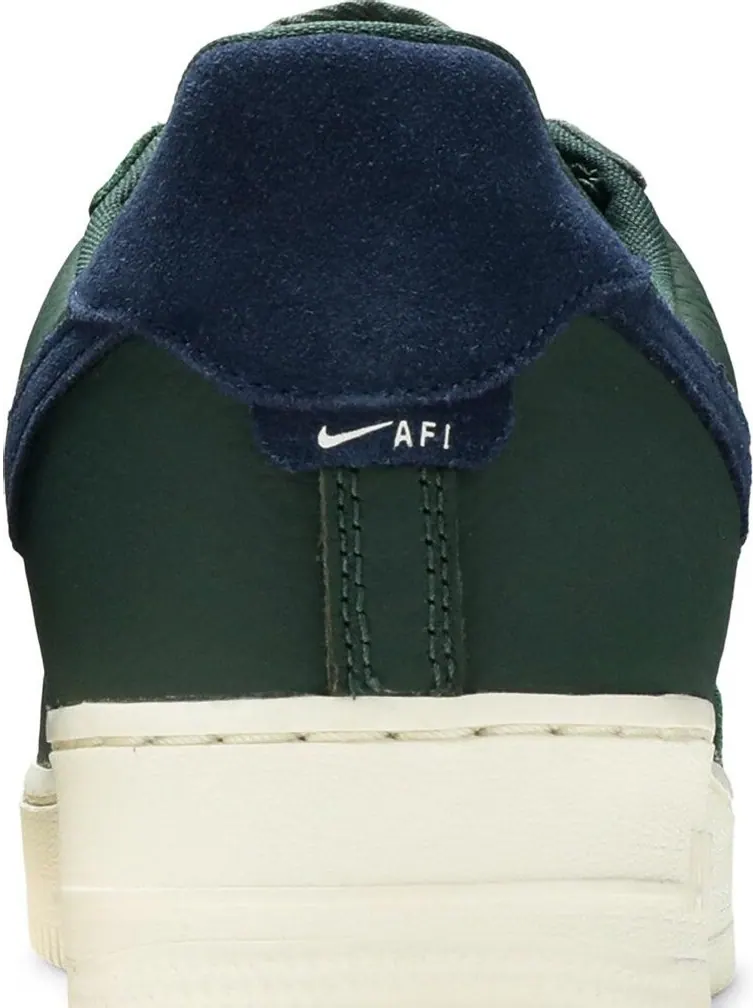 Кроссовки Nike Air Force 1 ’07 Craft 'Galactic Jade' — изображение 7 из 8, зеленый