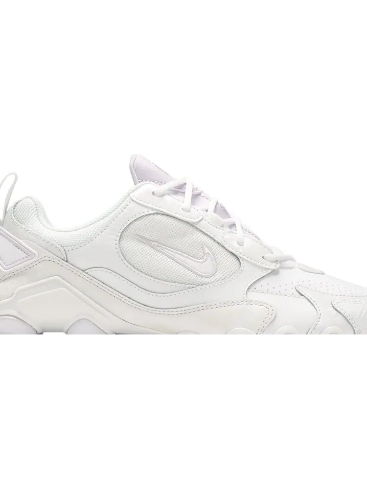 Кроссовки Nike Wmns Shox TL Nova 'Barely Grape' — изображение 2 из 8, белый
