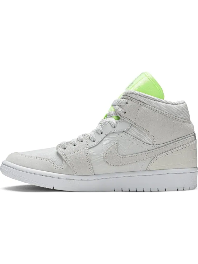 Кроссовки Wmns Air Jordan 1 Mid Ghost Green — изображение 3 из 8, серый