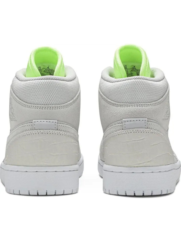 Кроссовки Wmns Air Jordan 1 Mid Ghost Green — изображение 6 из 8, серый