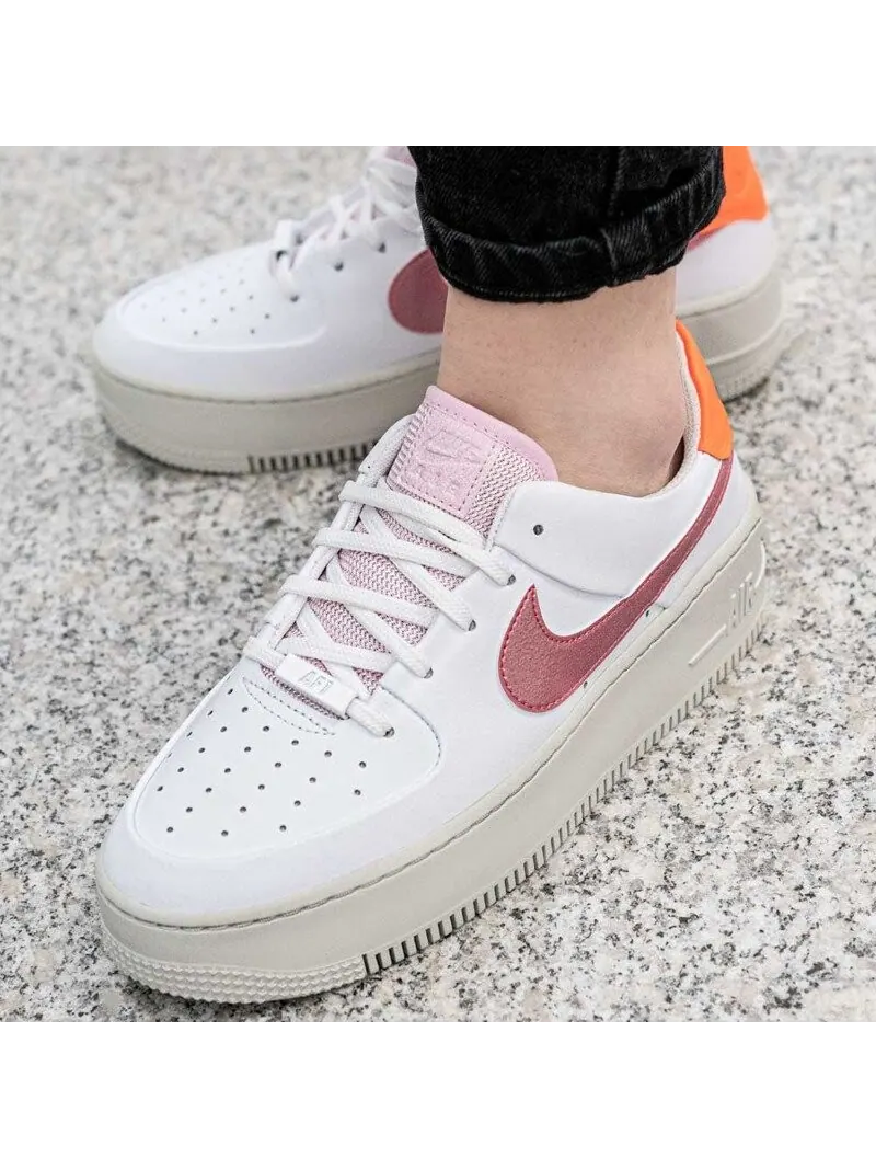 Кроссовки Nike Wmns Air Force 1 Sage Low 'White Pink' — изображение 9 из 9, белый