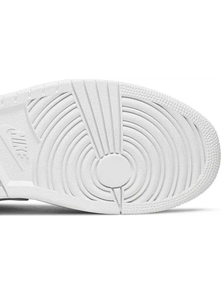 Кроссовки Air Jordan 1 Low Paris — изображение 5 из 8, серый