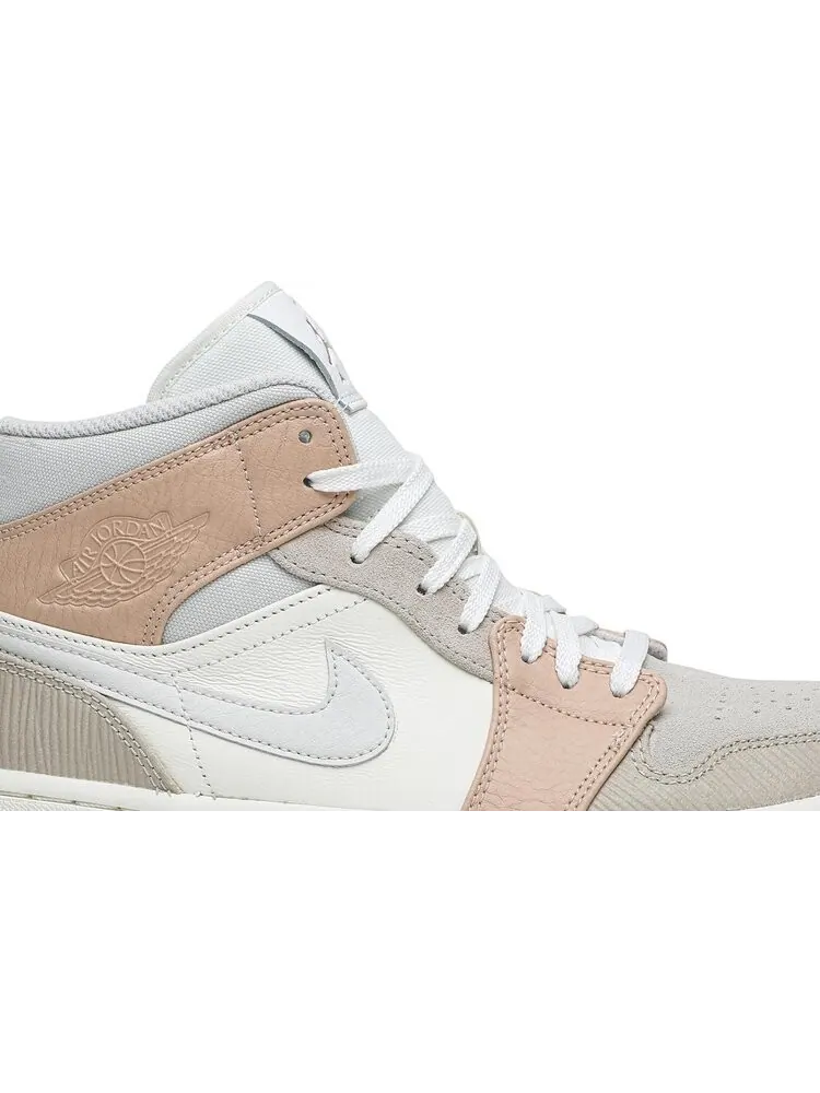 Кроссовки Air Jordan 1 Mid Milan — изображение 2 из 8, загар