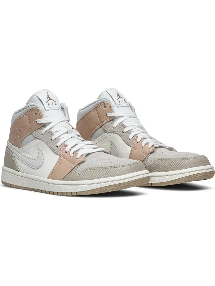 Кроссовки Air Jordan 1 Mid Milan — изображение 8 из 8, загар