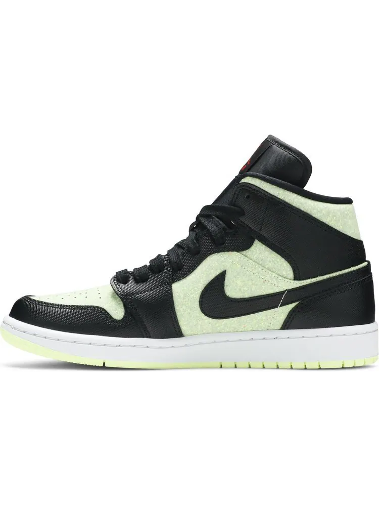 Кроссовки Wmns Air Jordan 1 Mid SE Black Barely Volt — изображение 3 из 8, черный