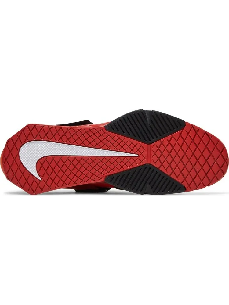 Кроссовки Nike Savaleos 'Chile Red' — изображение 4 из 8, красный