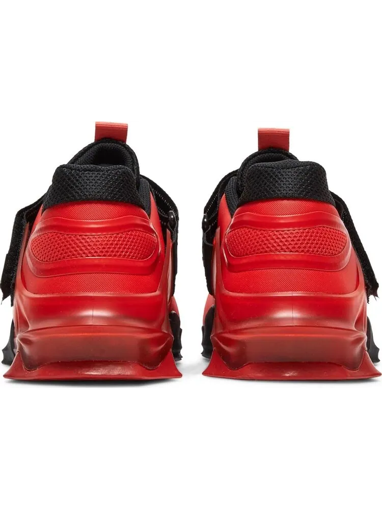 Кроссовки Nike Savaleos 'Chile Red' — изображение 6 из 8, красный