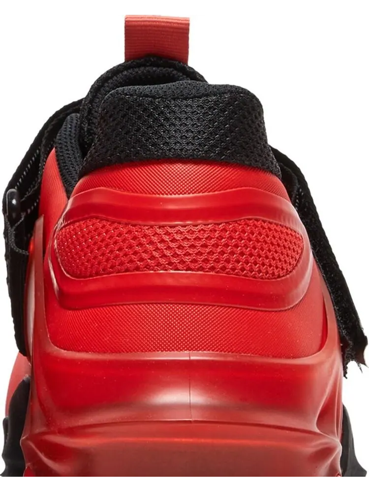 Кроссовки Nike Savaleos 'Chile Red' — изображение 7 из 8, красный
