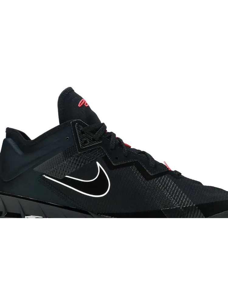 Кроссовки Nike LeBron 18 Low 'Bred' — изображение 2 из 8, черный