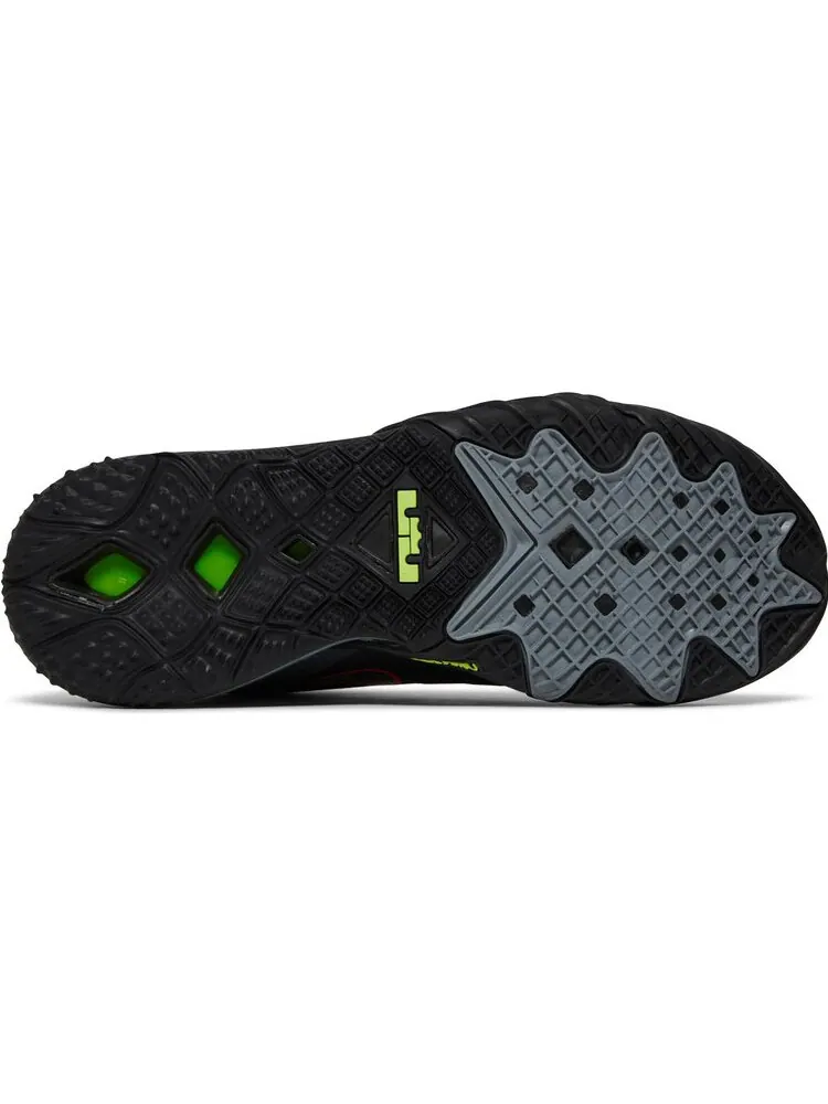 Кроссовки Nike LeBron 18 Low EP 'Air Max 95 Greedy' — изображение 7 из 7, белый