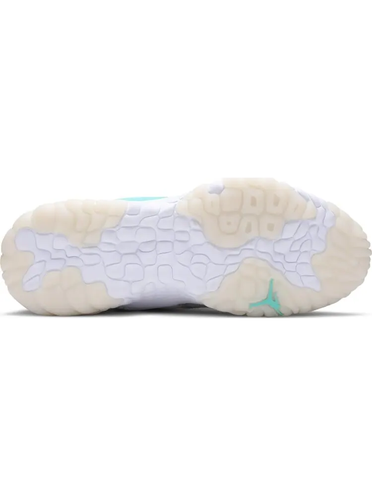 Кроссовки Jordan Delta 2 Platinum Grape Ice — изображение 4 из 8, белый