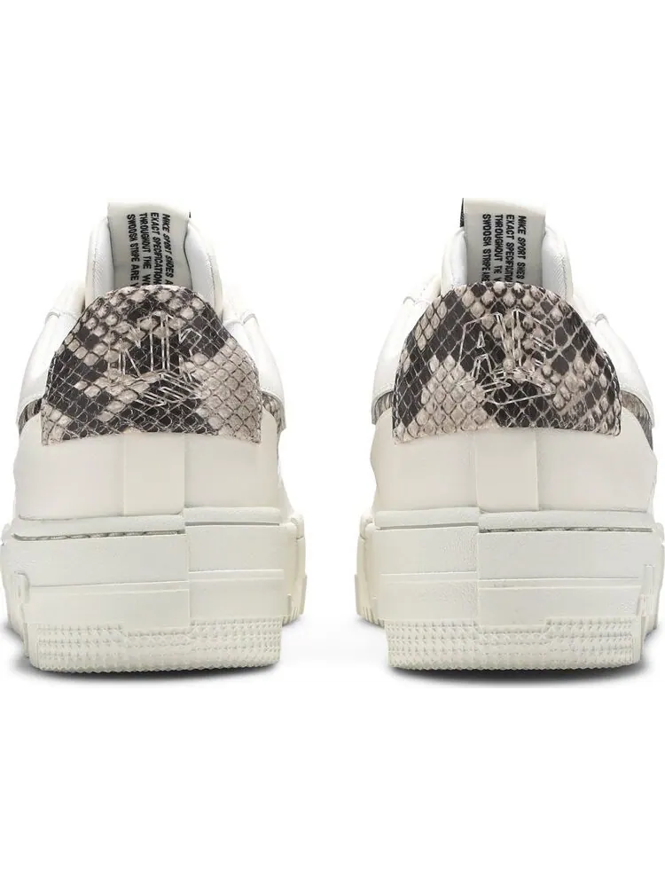 Кроссовки Nike Wmns Air Force 1 Pixel SE 'Sail Snake' — изображение 6 из 8, бежевый