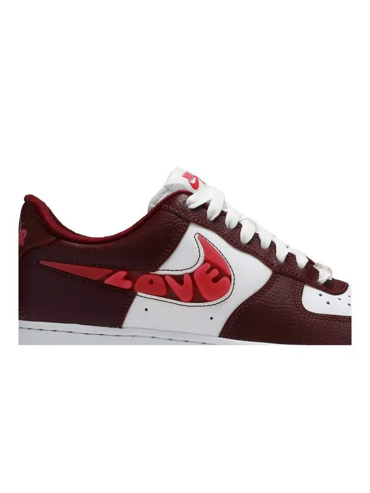 Кроссовки Nike Wmns Air Force 1 '07 SE 'Love For All - Team Red' — изображение 3 из 9