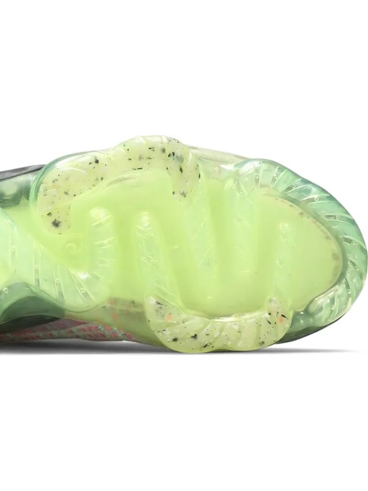 Кроссовки Nike Wmns Air VaporMax 2020 Flyknit 'Violet Ash Volt' — изображение 5 из 8, мульти