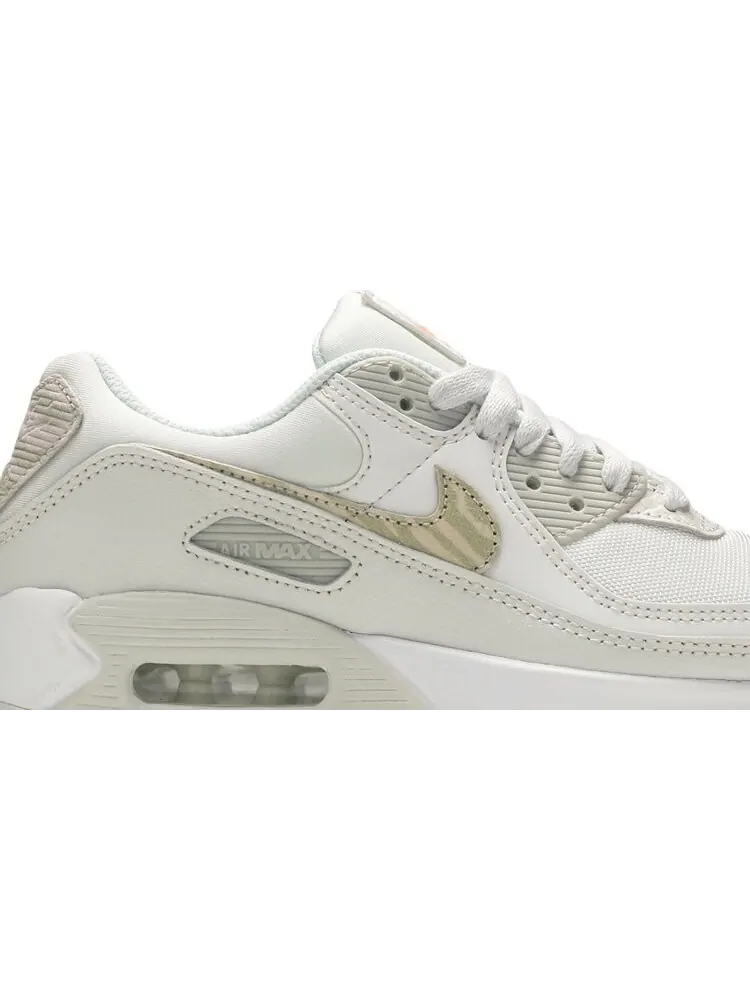 Кроссовки Nike Wmns Air Max 90 SE 'Summit White Light Bone' — изображение 2 из 8, белый