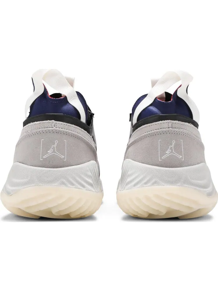 Кроссовки Jordan Delta Breathe 'Clear Medium Grey' — изображение 4 из 6, серый